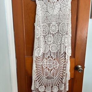 White Crochet Sleeveless Dress